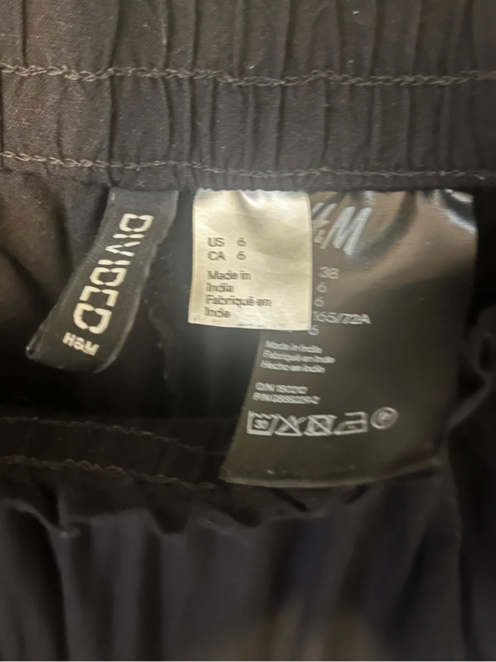 H&M Black Elastic Waist Casual Pull-On Pants Women’s Size 6 Paper Bag Pockets